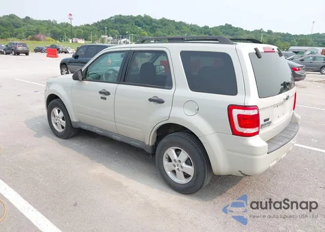 2009 Ford Escape Xlt from USA, damaged, VIN 1FMCU03G39KB87113